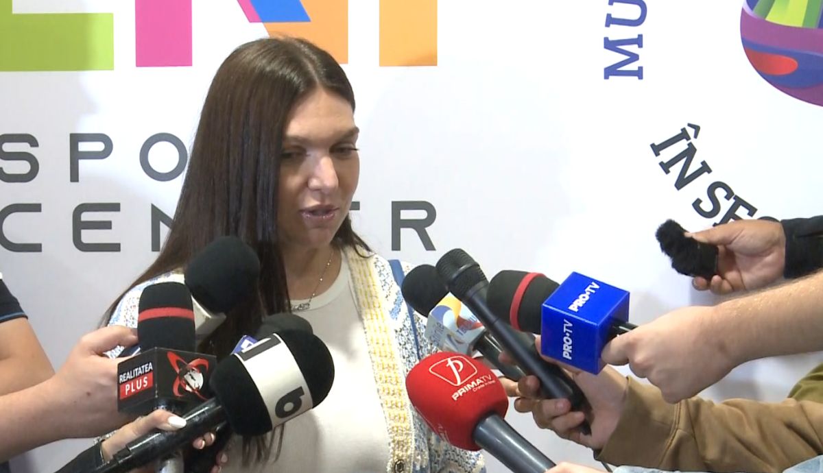 Simona Halep, la deschiderea patinoarului din Bucureşti: 