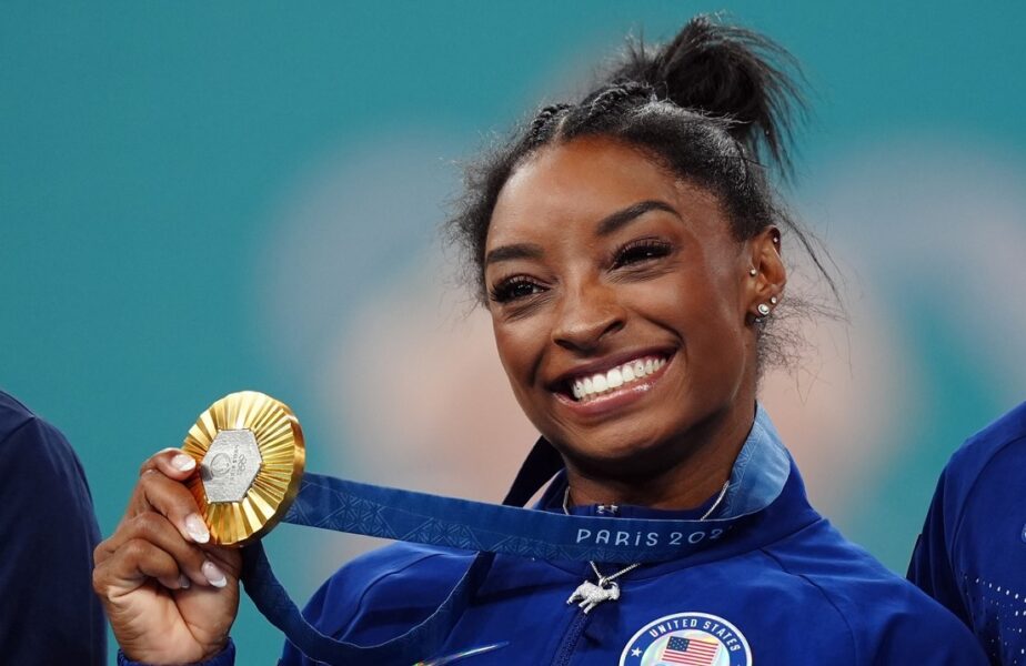 Simone Biles a depăşit-o pe Nadia Comăneci, după finala la individual compus de la JO 2024! Prestaţie uluitoare la Paris