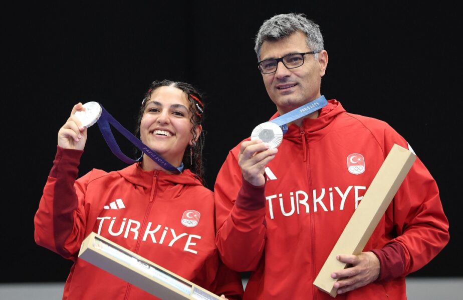 „Chiar şi arbitrii sunt surprinşi” Yusuf Dikec, turcul care a făcut senzaţie la JO 2024: „Succesul nu vine cu mâinile în buzunar”