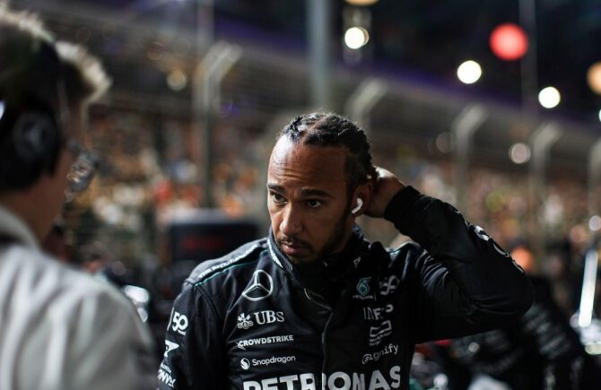 Mercedes recunoaște că i-a „distrus” cursa lui Lewis Hamilton, la Marele Premiu din Singapore! Greșeala menționată de oficiali