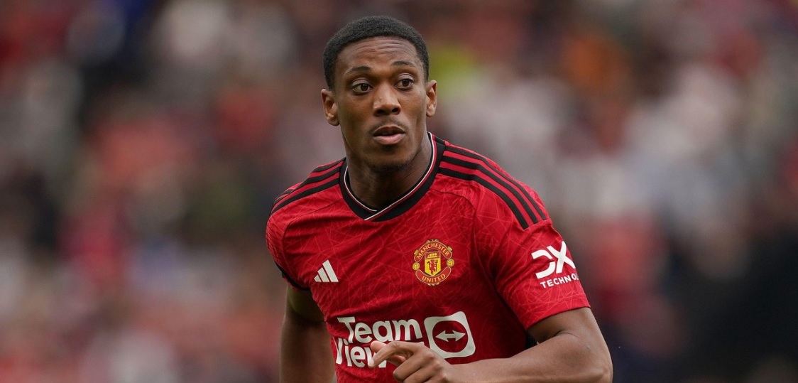 Anthony Martial negociază cu AEK Atena