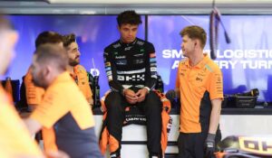 Lando Norris, out din Q1 în Marele Premiu al Azerbaidjanului! Pas greşit în lupta cu Max Verstappen pentru titlul mondial