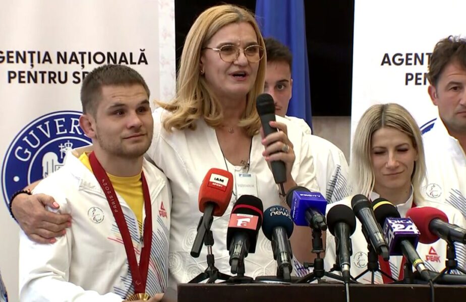 Lotul României de la Jocurile Paralimpice, primit la Salonul Oficial la revenirea în ţară. Elisabeta Lipă: „Sunt un model”