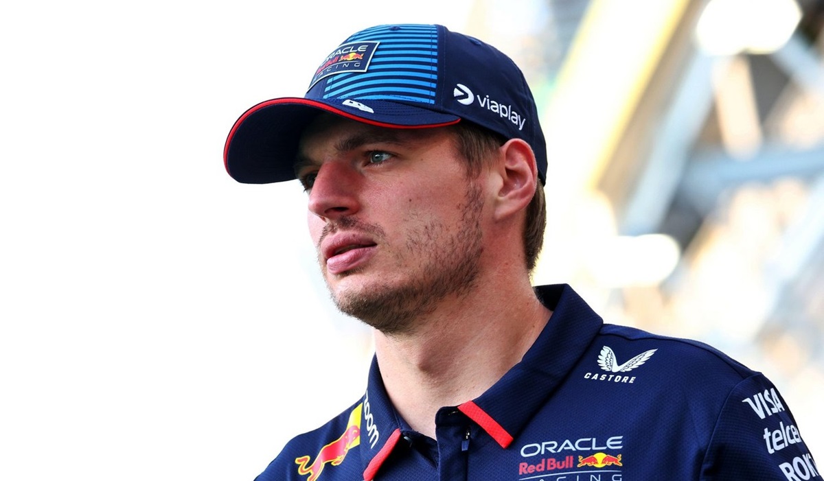 Max Verstappen râde de FIA alături de fani! Ironiile triplului campion mondial în mediul online