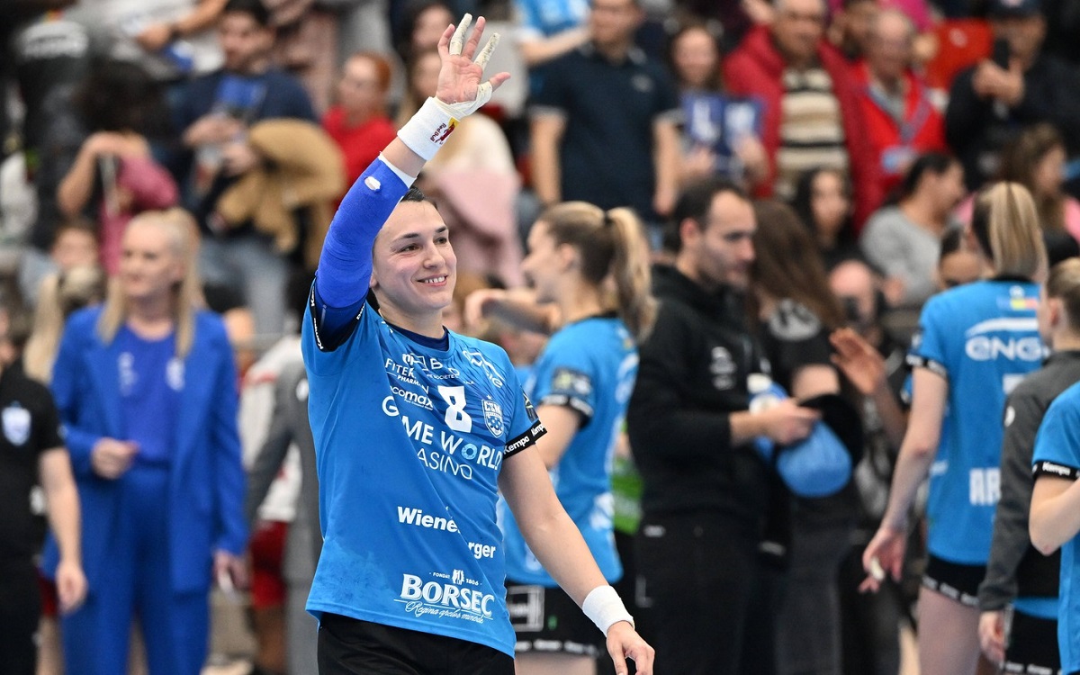 Cristina Neagu şi-a anunţat retragerea din handbal