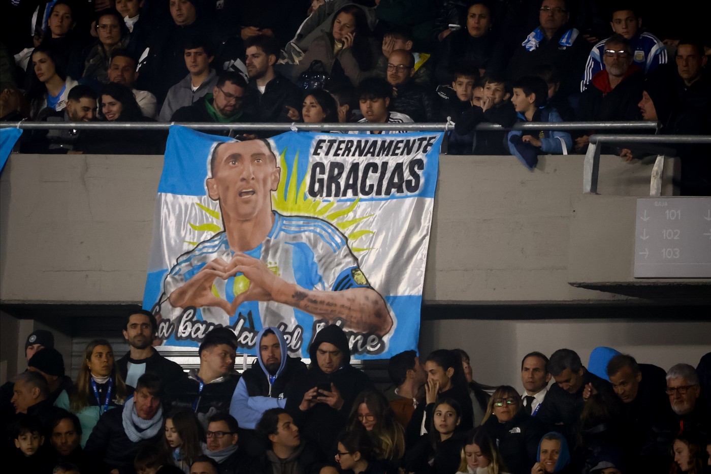 September 5, 2024, Buenos Aires, Buenos Aires, Argentina: A flag give thanks to Angel Di Maria, former argentina player during the match between Argentina vs Chile as part of World Cup 2026 - Qualifiers, on September 05 2024 in Buenos Aires,  Argentina,Image: 905192982, License: Rights-managed, Restrictions: , Model Release: no