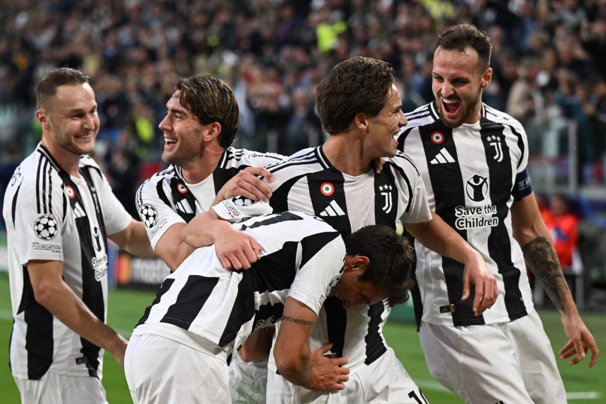 Juventus – PSV 3-1 şi Young Boys – Aston Villa 0-3. AC Milan – Liverpool, meciul serii din Champions League (22:00)!