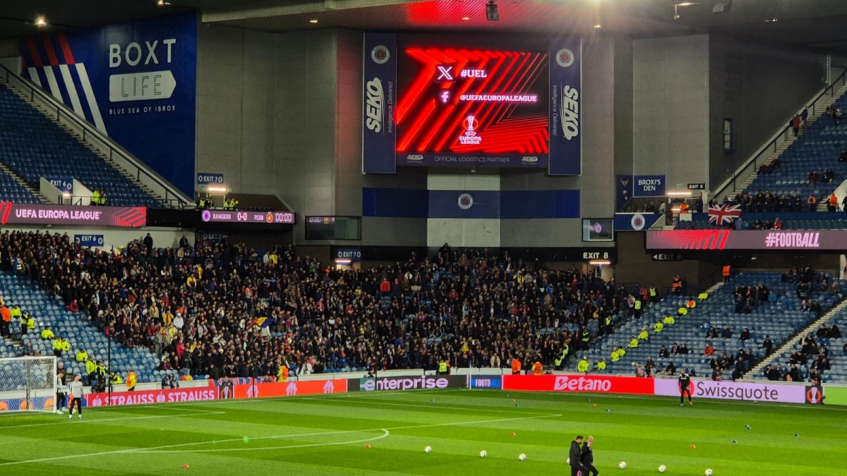 Gest uriaș făcut de fanii FCSB-ului pentru Ianis Hagi, înainte de meciul cu Rangers! Ce s-a întâmplat pe Ibrox Stadium