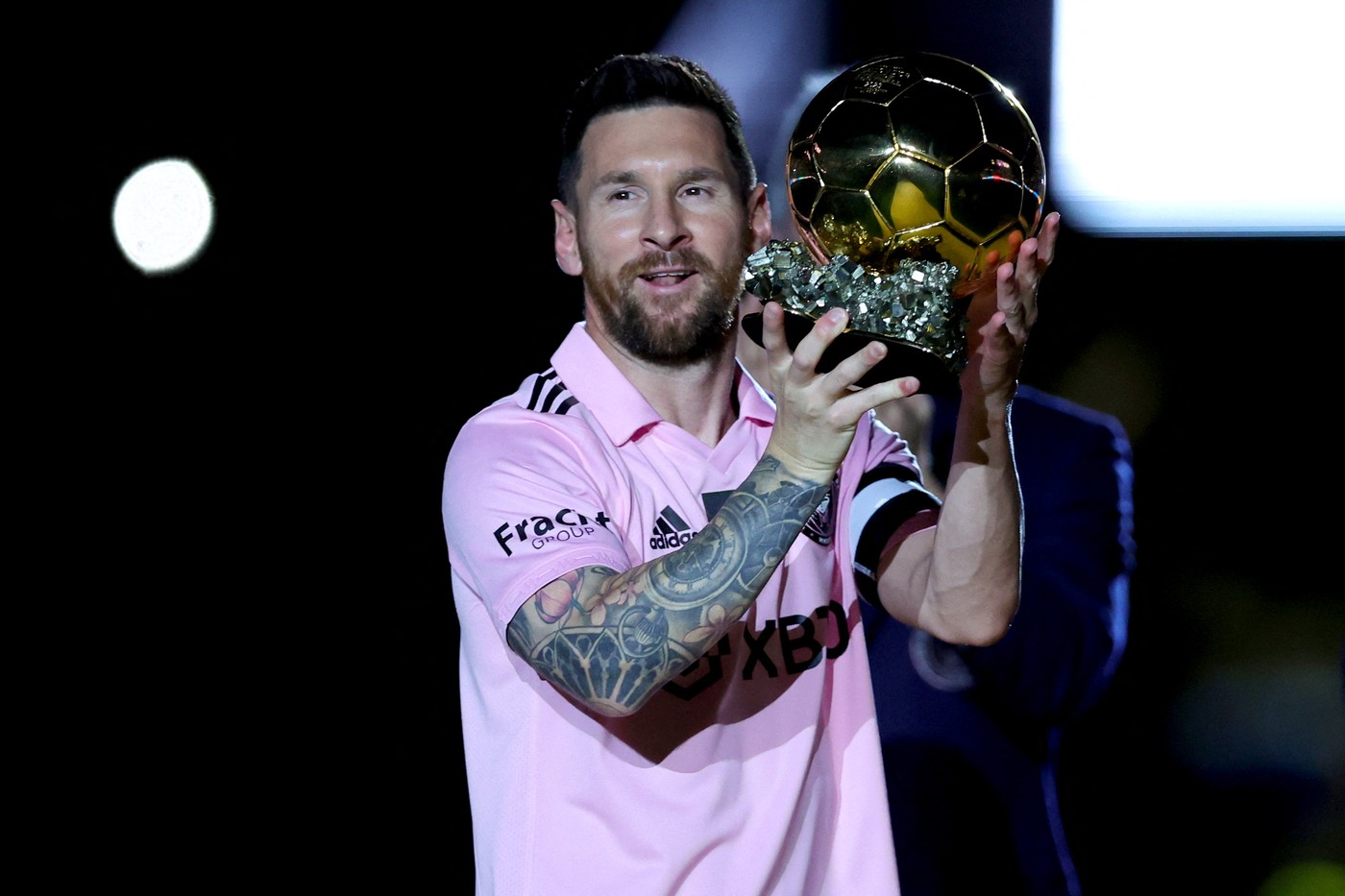 FORT LAUDERDALE, FLORIDA - NOVEMBER 10: Lionel Messi #10 of Inter Miami CF hoist his trophy during the Ballon d'Or trophy presentation at DRV PNK Stadium on November 10, 2023 in Fort Lauderdale, Florida.   Megan Briggs,Image: 821219048, License: Rights-managed, Restrictions: , Model Release: no