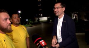 Primele imagini cu „tricolorii” în Cipru: „Kalispera!” Mesajul transmis de Răzvan Burleanu pentru fani