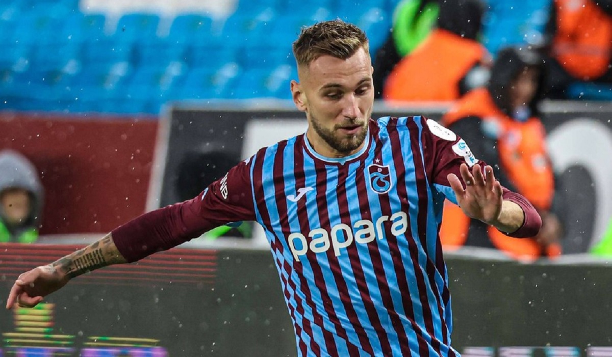 Ce se întâmplă cu Denis Drăguş după ce Marius Şumudică a anunţat că îl vrea la Rapid! Decizia luată de antrenorul lui Trabzonspor