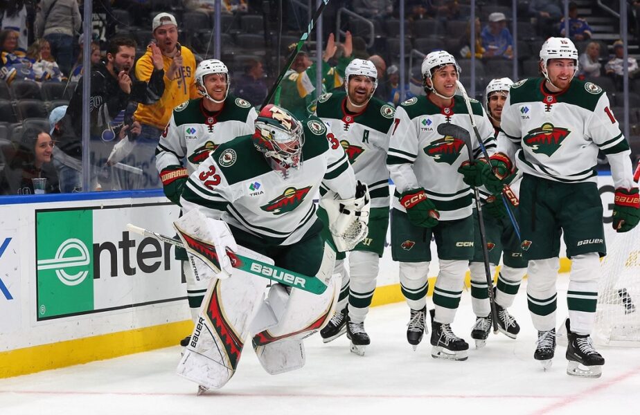 Portarul Filip Gustavsson a marcat primul său gol în NHL! Suedezul de la Minnesota Wild se alătură unui grup select