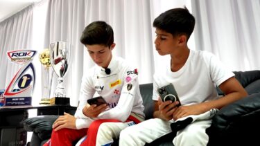 Fraţii Cristofor urmăresc fiecare pas al favoriţilor din Formula 1, cu ajutorul reţelelor