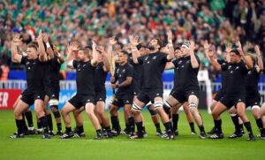 „Haka ar trebui eliminată, este ridicolă” Un jucător englez de rugby a pornit un scandal uriaş, înainte de Anglia – Noua Zeelandă