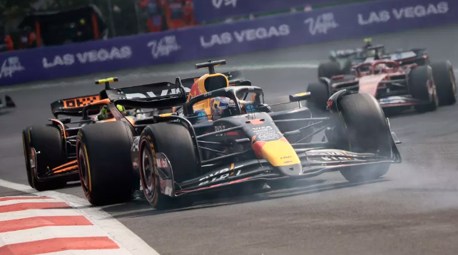 Max Verstappen pune la zid Red Bull, după cursa horror din Mexic + anunţul genial al olandezului