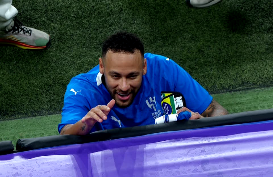 Coşmarul lui Neymar a luat sfârşit. Primele imagini cu starul brazilian în Al Ain – Al Hilal. Gest superb din partea unui coleg