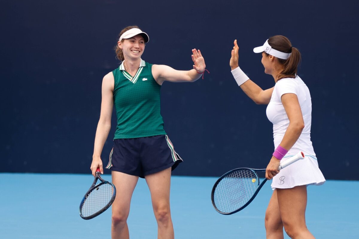 Monica Niculescu şi Cristina Buşca s-au calificat în optimile de finală de la WTA Wuhan