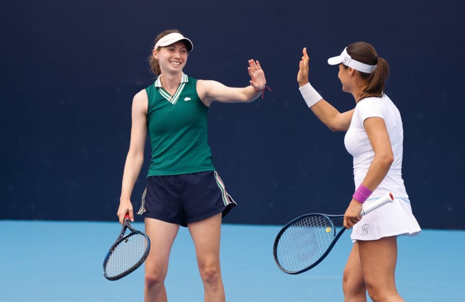 Monica Niculescu şi Cristina Buşca s-au calificat în optimile de finală de la WTA Wuhan