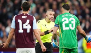 Arbitrul Radu Petrescu, făcut praf de fanii lui Aston Villa: „Cel mai bun jucător al lui Bayern!”. A stârnit controverse uriaşe!