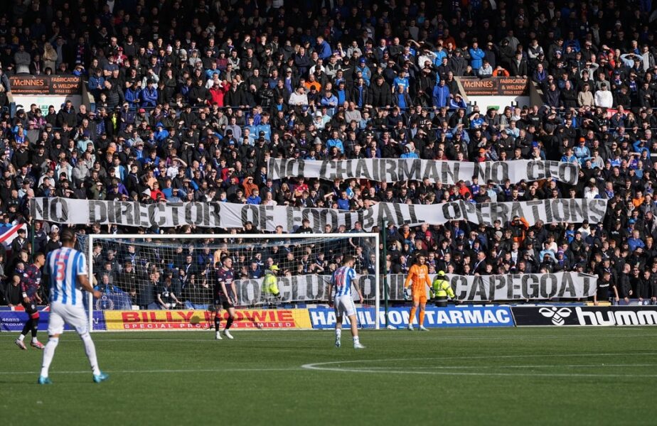 Fără Ianis Hagi, Rangers s-a făcut de râs înaintea meciului cu FCSB! Protest al fanilor: „Gestiunea defectuoasă să înceteze acum”