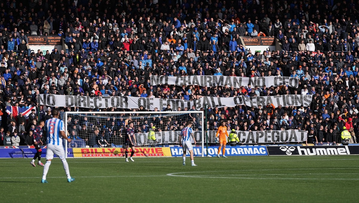 Fără Ianis Hagi, Rangers s-a făcut de râs înaintea meciului cu FCSB! Protest al fanilor: „Gestiunea defectuoasă să înceteze acum