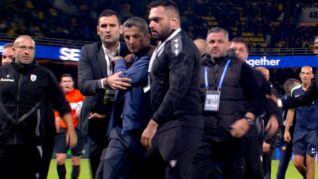 Răzvan Lucescu şi-a aflat pedeapsa după scandalul de la derby-ul cu AEK! Sancţiune dură pentru antrenorul român