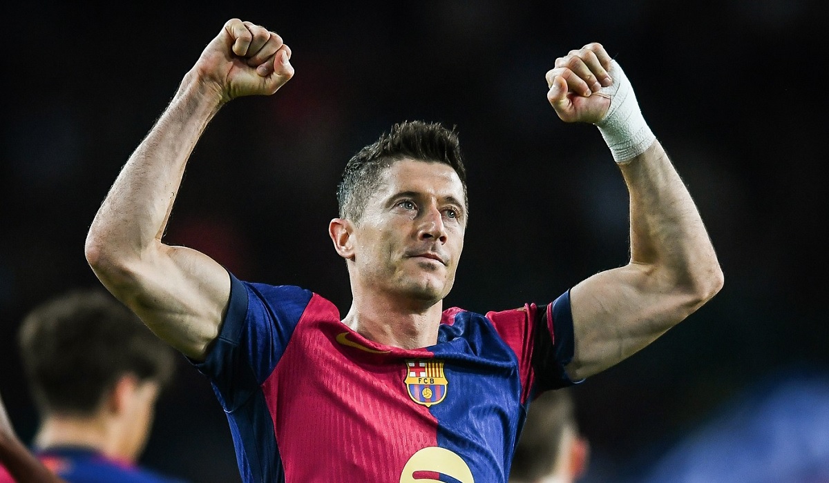 Robert Lewandowski l-a depăşit pe Gerd Muller după dubla din Barcelona – Sevilla 5-1! La ce distanţă e de Messi şi Ronaldo