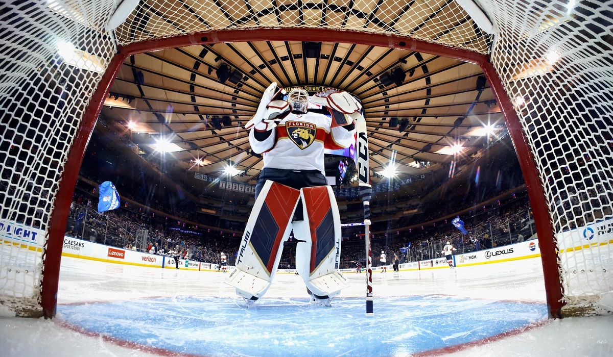 Sergei Bobrovsky a câştigat al 400-lea meci în NHL! Portarul lui Florida Panthers a scris istorie în Madison Square Garden