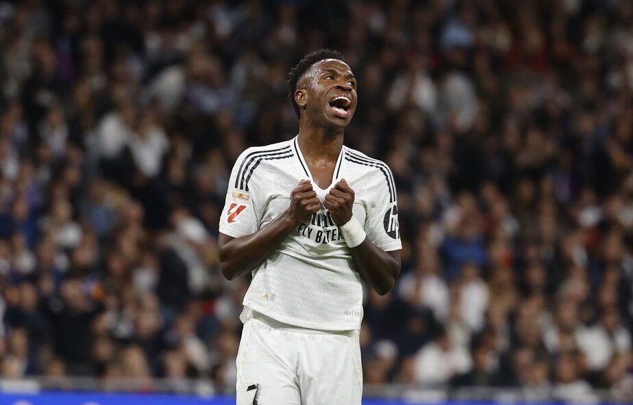 Vinicius Junior, ratare uriaşă în Real Madrid – Barcelona, după ce s-a distrat cu apărarea catalanilor