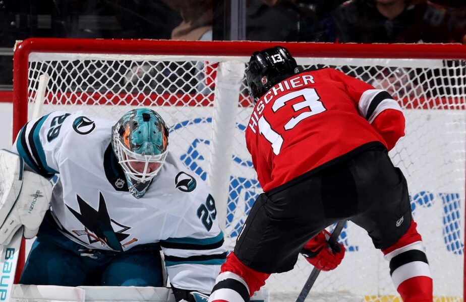 San Jose Sharks – New Jersey Devils 1-0. 44 de intervenţii salvatoare pentru Mackenzie Blackwood împotriva fostei sale echipe