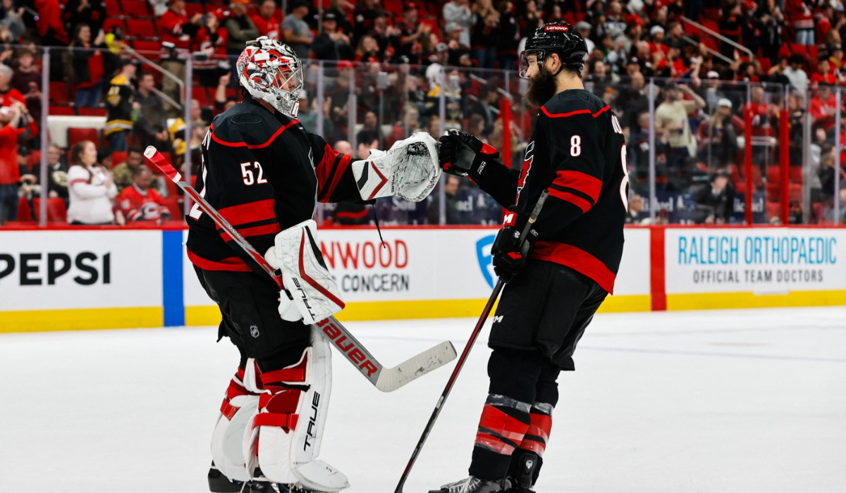 Carolina Hurricanes obţine a şasea victorie consecutivă în NHL. S-au impus cu 4-2 în faţa formaţiei Washington Capitals