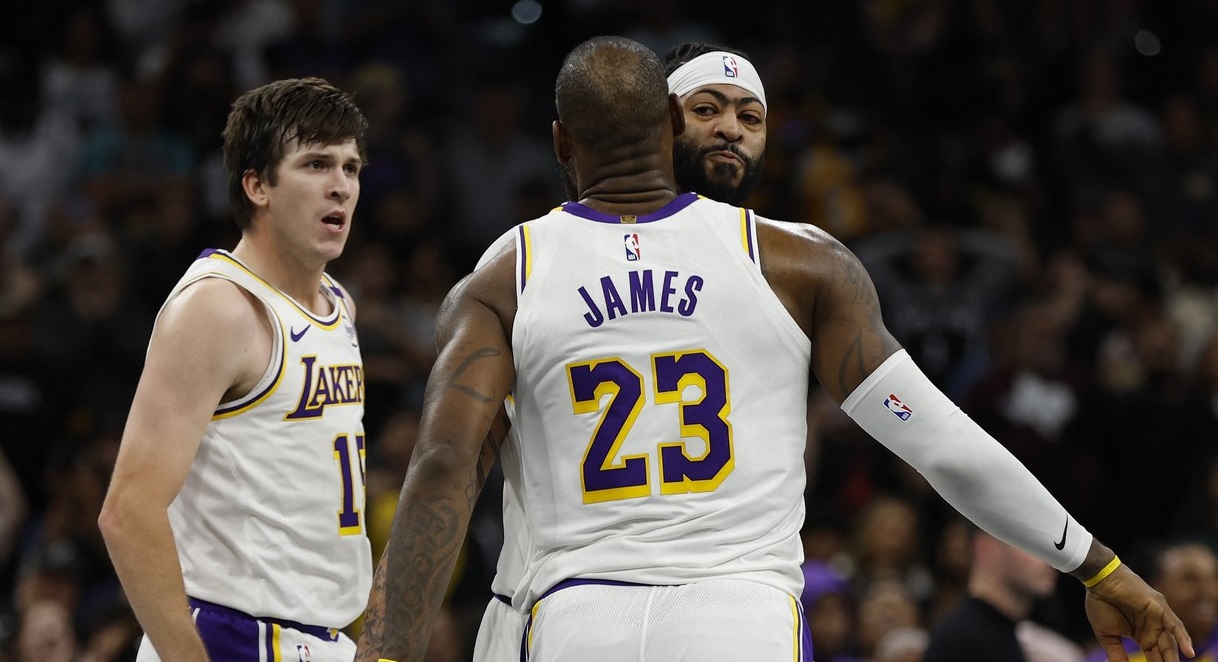 LA Lakers – San Antonio Spurs 120-115. Anthony Davis a fost omul meciului. Un nou triple-double pentru LeBron James