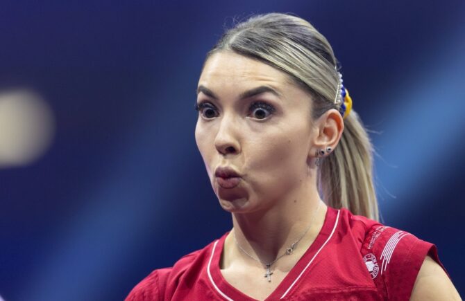 Cota uriaşă pe care o are Bernadette Szocs pentru o victorie în primul tur de la WTT Finals Fukuoka