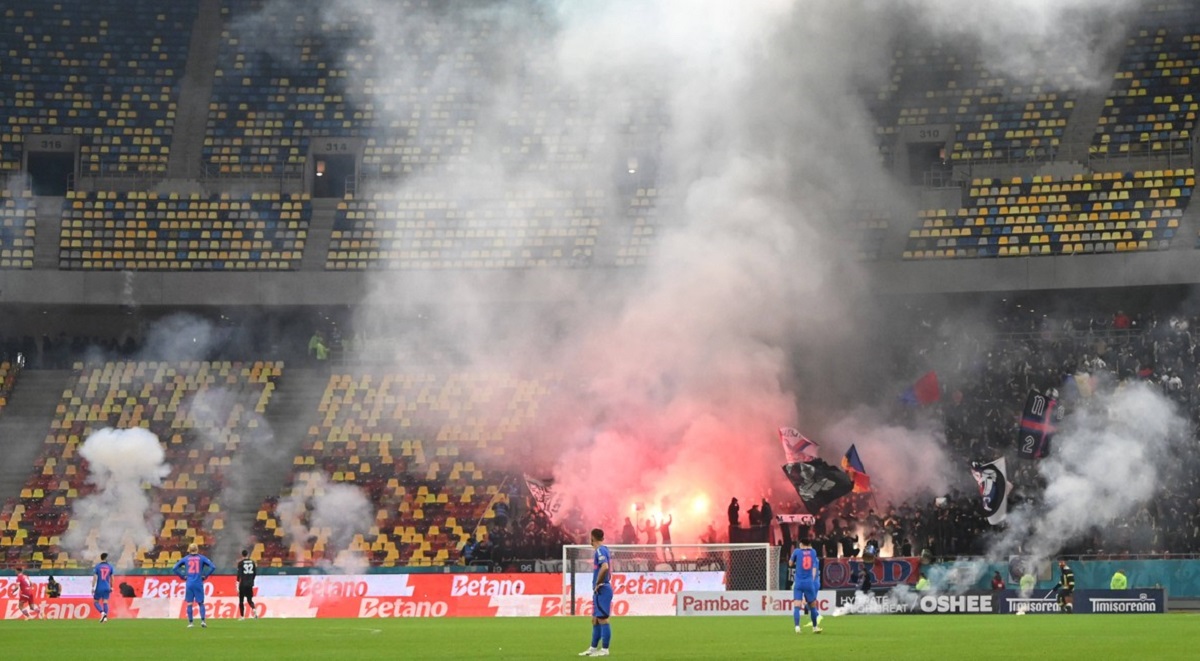 Dinamo şi FCSB, pedepsite după derby-ul din Cupa României! Decizia Comisiei de Disciplină, după incidentele de pe Arena Naţională