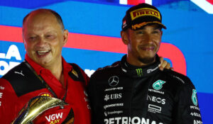 „Îl va motiva ”. Lewis Hamilton poate câștiga al 8-lea titlu mondial cu Ferrari. Analiza făcută de un fost pilot de Formula 1