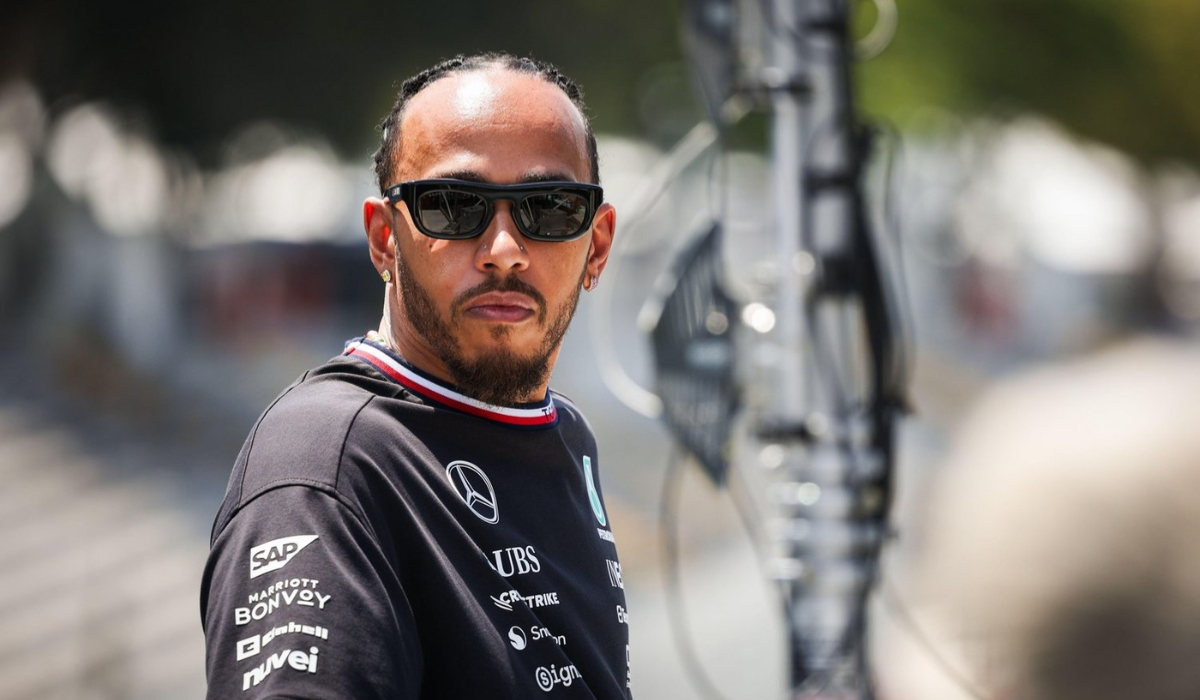 E groaznic”. Lewis Hamilton, făcut praf de un fost pilot de Formula 1. Ce crede despre mutarea britanicului la Ferrari