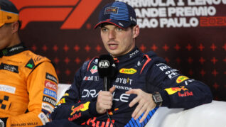 Lovitură uriaşă pentru Max Verstappen. A fost penalizat cu 5 secunde în cursa de sprint şi a căzut de pe podium