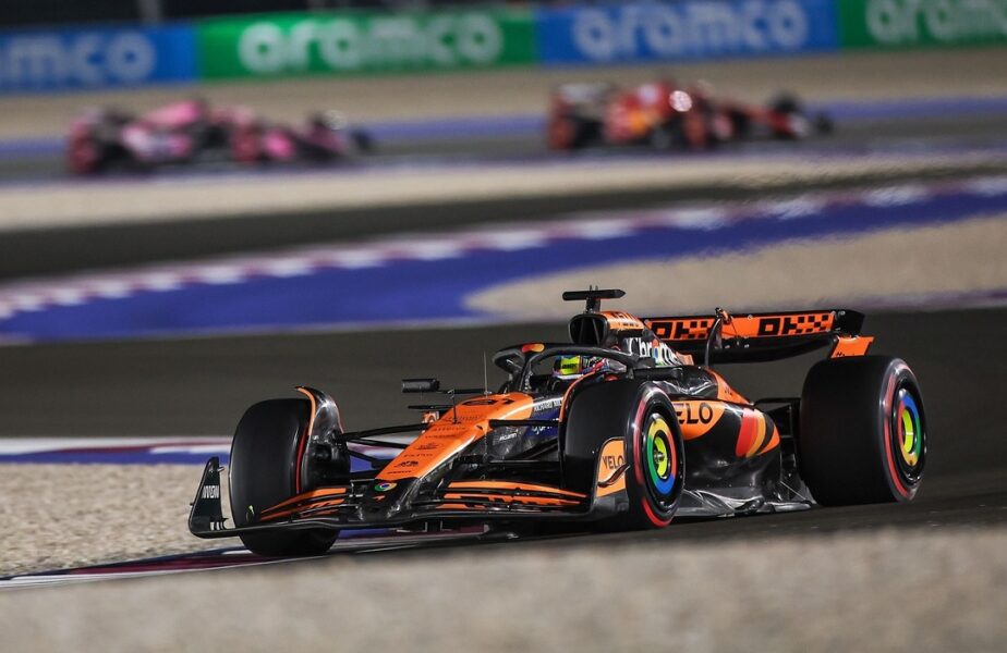 Lando Norris, gest uriaş în cursa de sprint a Marelui Premiu din Qatar: l-a lăsat pe Piastri să câştige. Calificările încep la 20:00 (Antena Stars şi AntenaPLAY)