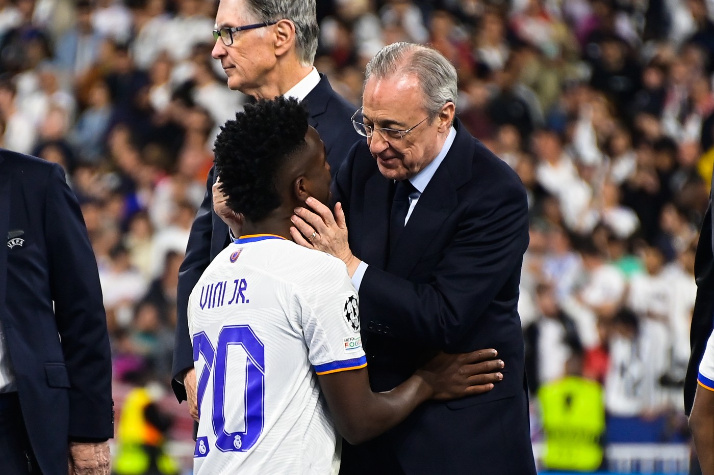 Jurnalistul din Namibia i-a răspuns dur lui Florentino Perez, după ce a fost criticat că nu l-a votat pe Vinicius la Balonul de Aur