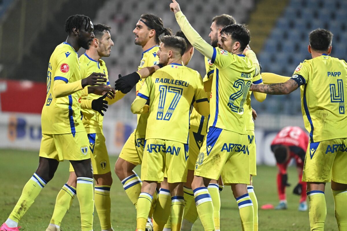 Jucătorii Petrolului au ieşit la atac după Rapid – Petrolul 1-1: „A fost fault în atac! Arbitraj şmecheresc!