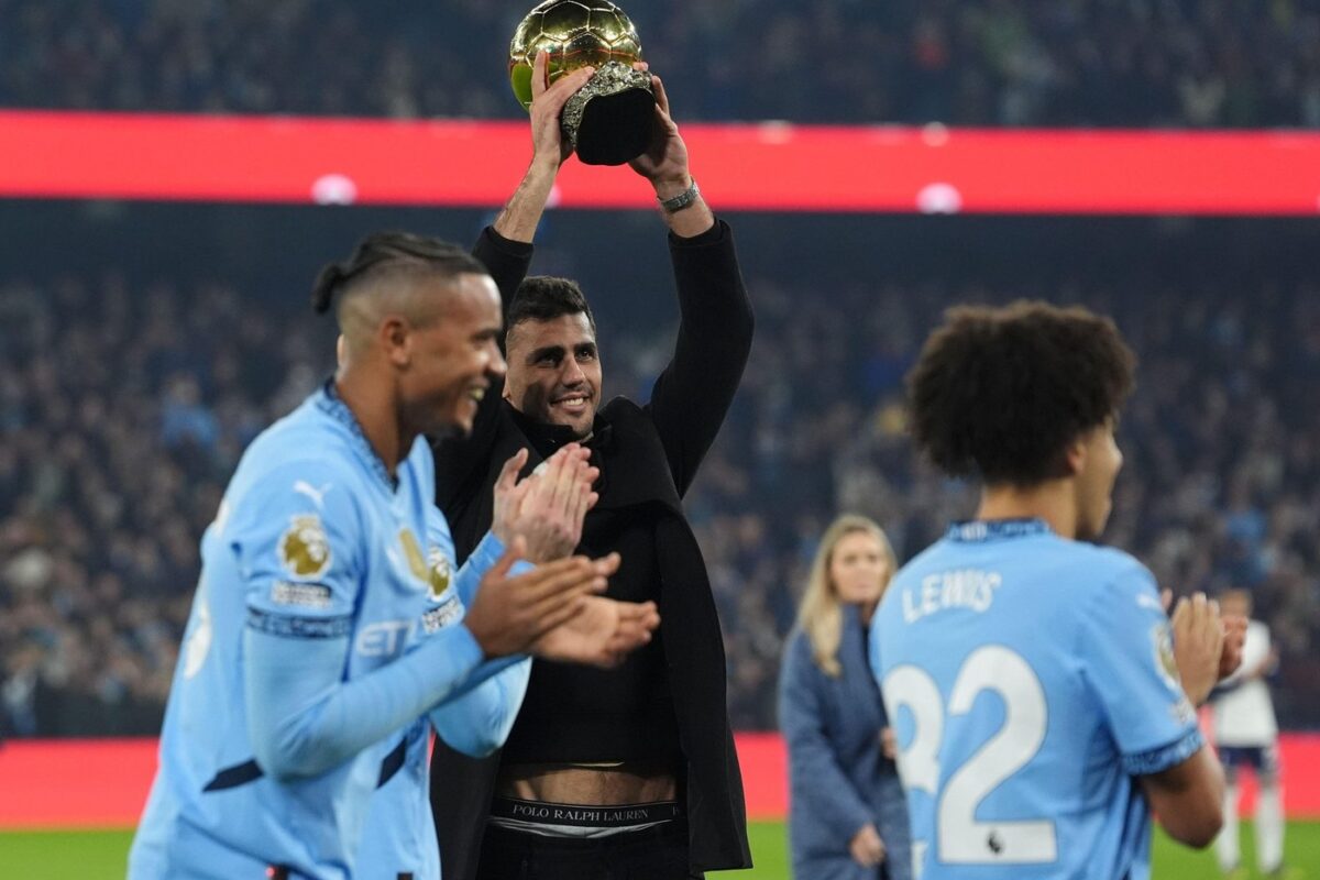 Rodri, anunţ uriaş despre viitorul său. Veste bună pentru Pep Guardiola: „Obiectivul meu e ăsta! Nu renunţ!