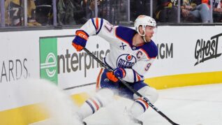 St. Louis Blues – Edmonton Oilers 2-4. Echipa lui Kris Knoblauch, pe loc de play-off în Conferința de Vest. A fost spectacol în NHL