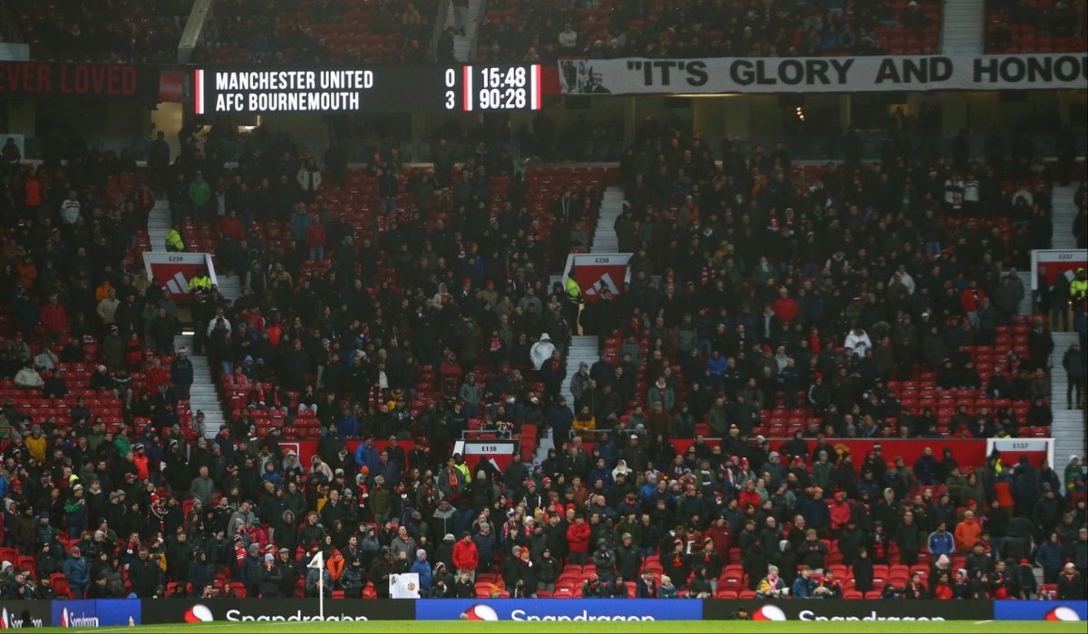 Vești proaste pentru Manchester United la final de an! Stadionul Old Trafford a fost infestat cu șoareci