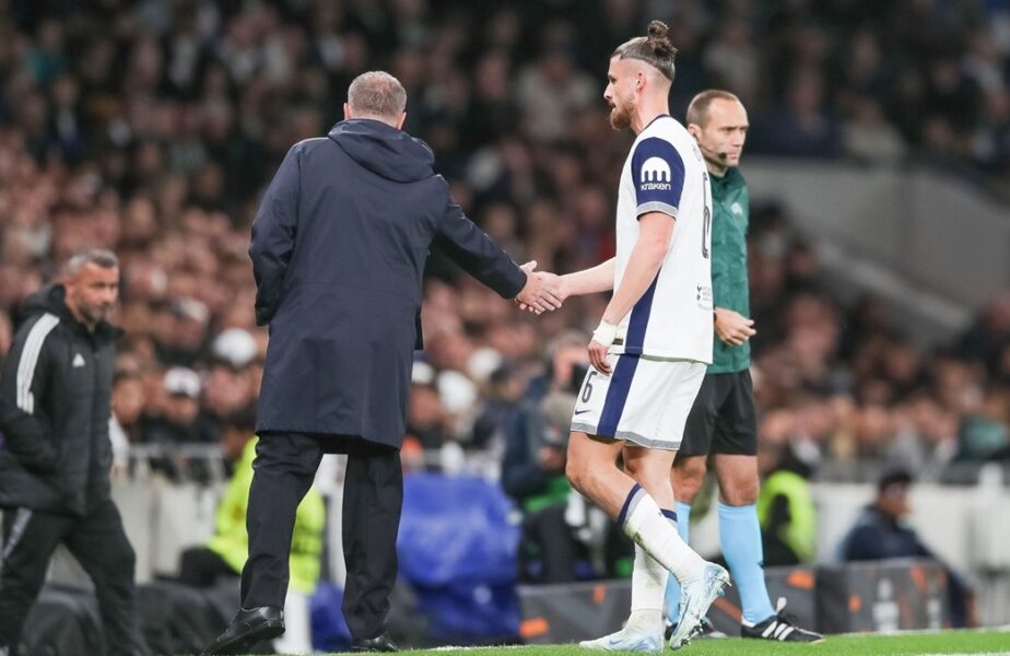 Primul anunț despre Radu Drăgușin, după accidentarea suferită în Nottingham – Tottenham! Ce a spus Ange Postecoglou