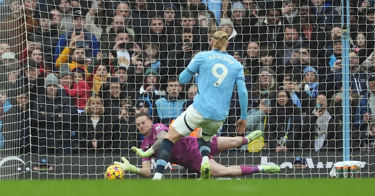 „Ca un bunic!” Erling Haaland, distrus după ce a ratat un penalty! Borna negativă incredibilă atinsă de starul lui Pep Guardiola