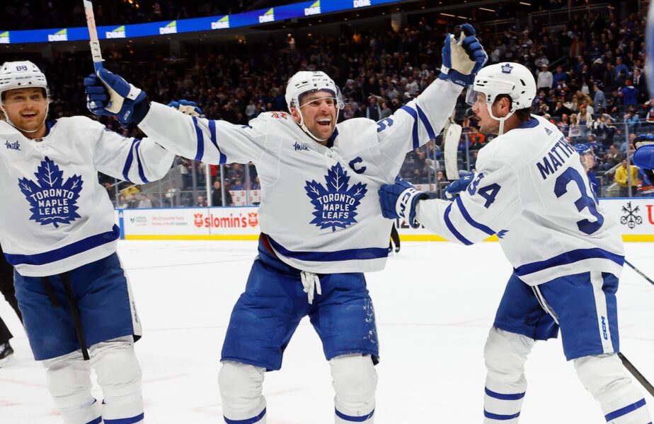 Buffalo Sabres – Toronto Maple Leafs 3-5. Hattrick pentru John Tavares. Buffalo a ajuns la 10 eşecuri consecutive