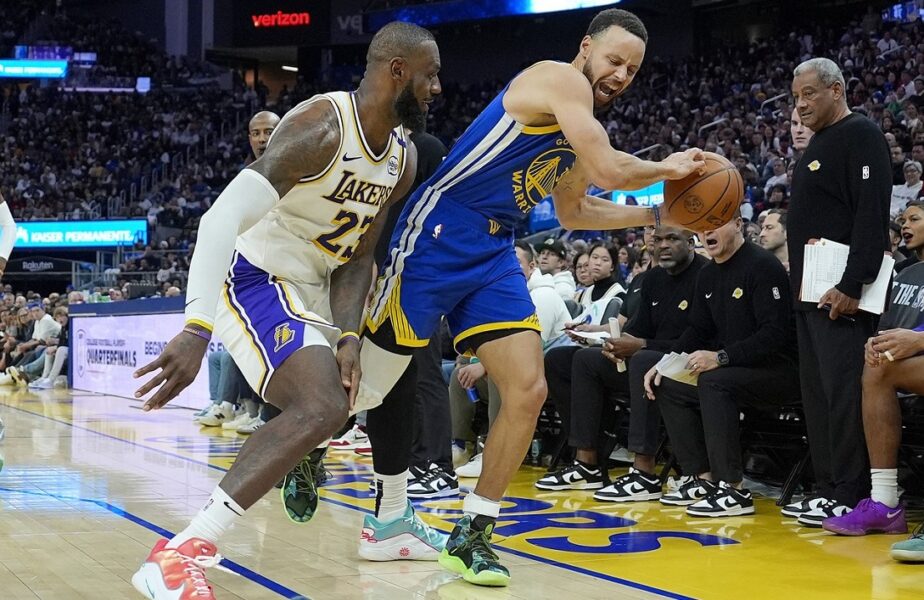 Los Angeles Lakers – Golden State Warriors 115-113. LeBron James l-a învins pe Stephen Curry de Crăciun