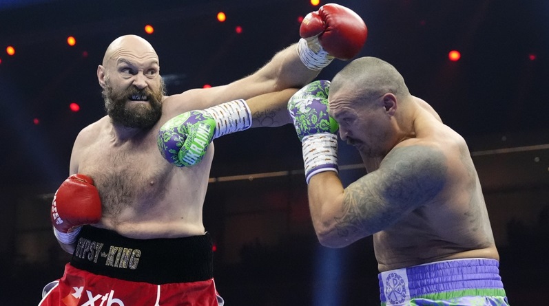 Tyson Fury a făcut scandal după eşecul cu Oleksandr Usyk: „Arbitrii i-au făcut lui Oleksandr un cadou de Crăciun”. Răspunsul ucraineanului