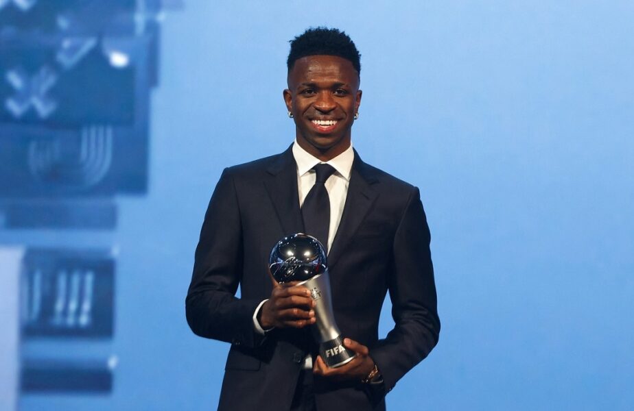 Vinicius, discurs emoţionant după ce a câştigat premiul pentru cel mai bun jucător la gala FIFA The Best: „Eram un copil care juca fotbal desculţ”