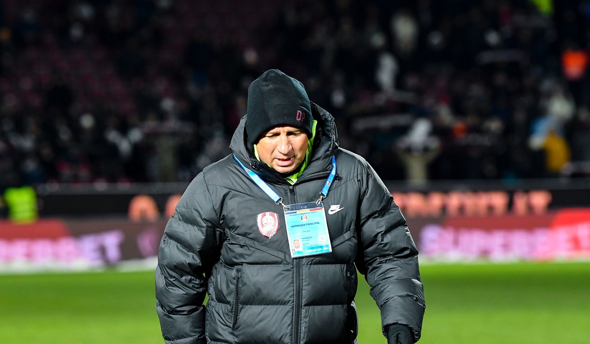 O nouă plecare de la CFR Cluj! Dan Petrescu a renunțat la un atacant. Ardelenii au făcut anunțul oficial